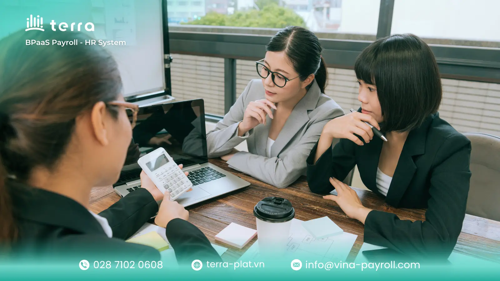 How many types of labor contracts exist in Vietnam?